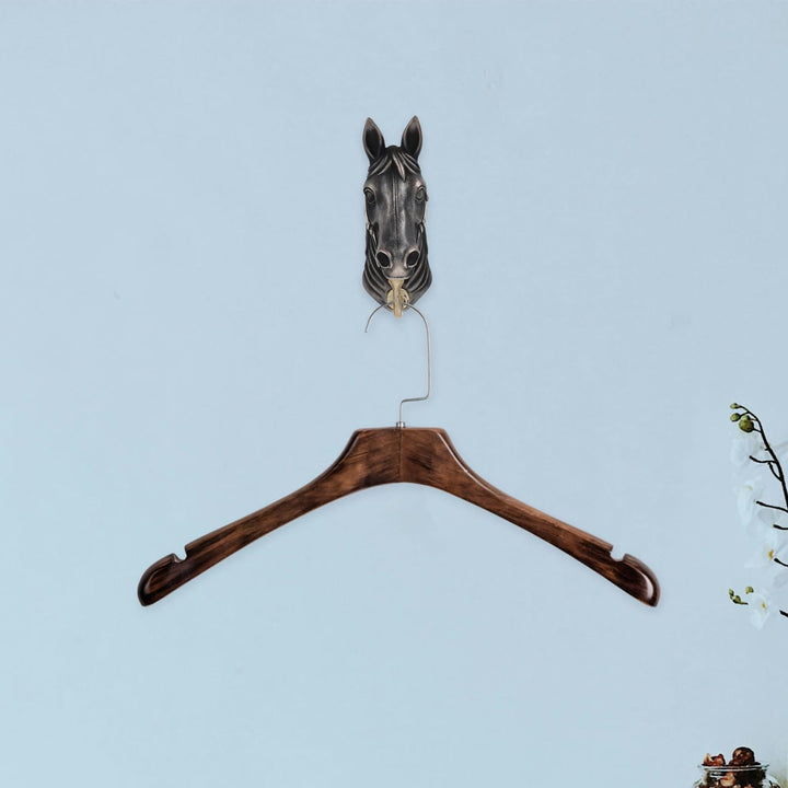 PRETYZOOM Horse Head Wall Hook Creative Animal Shaped Decorative Hanger for Coats Bags Hats Strong Load Bearing Zinc Alloy Resin 6.5X4.13X2.68 Inches Ideal for Home Entryway and Hotel