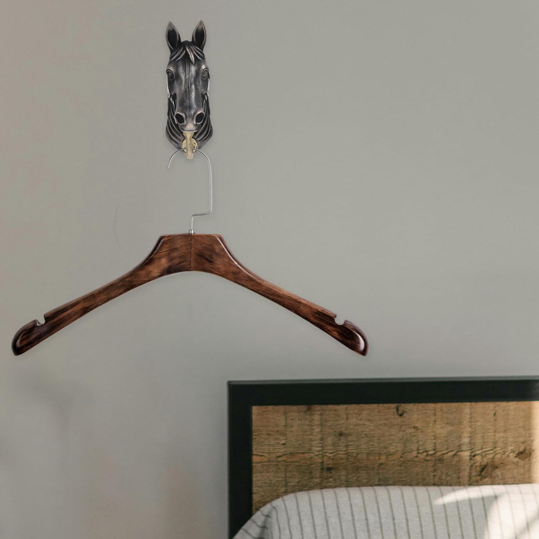 PRETYZOOM Horse Head Wall Hook Creative Animal Shaped Decorative Hanger for Coats Bags Hats Strong Load Bearing Zinc Alloy Resin 6.5X4.13X2.68 Inches Ideal for Home Entryway and Hotel
