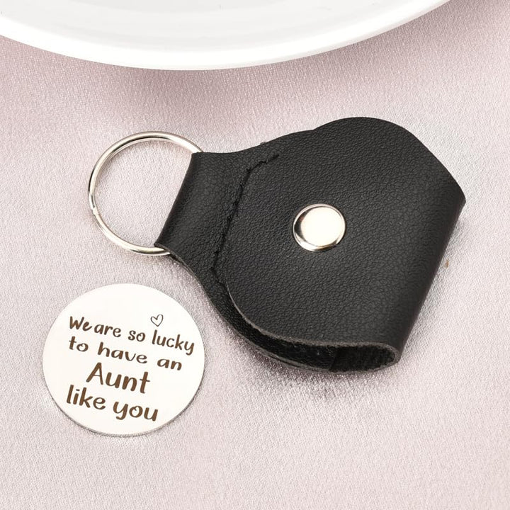 Aunt Christmas Birthday Gifts from Nephew Niece, Aunt Pocket Token Hug Keychain for Aunts Aunty Auntie Long Distance Relationship Gift for Women Double Side Keychain With PU Leather Keychains